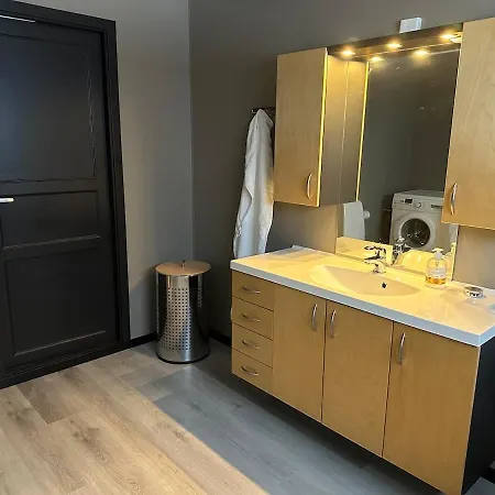 Apartment Large With Great Views *